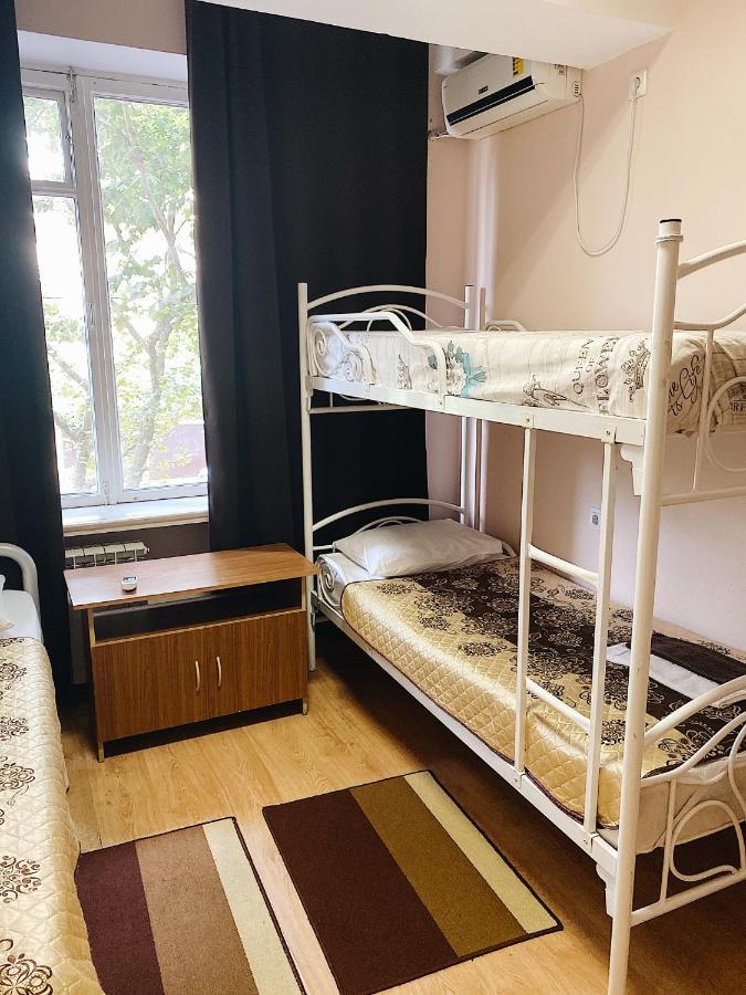 Hostel On Komsomolskaya Sotsji Buitenkant foto